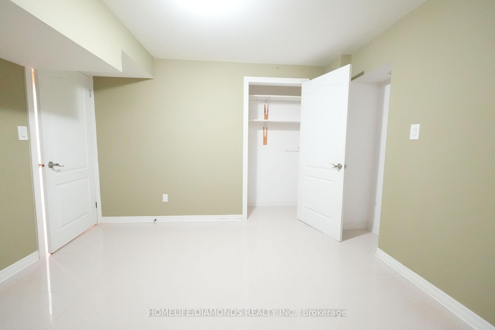 5267 BROOKWOOD Court photo 19