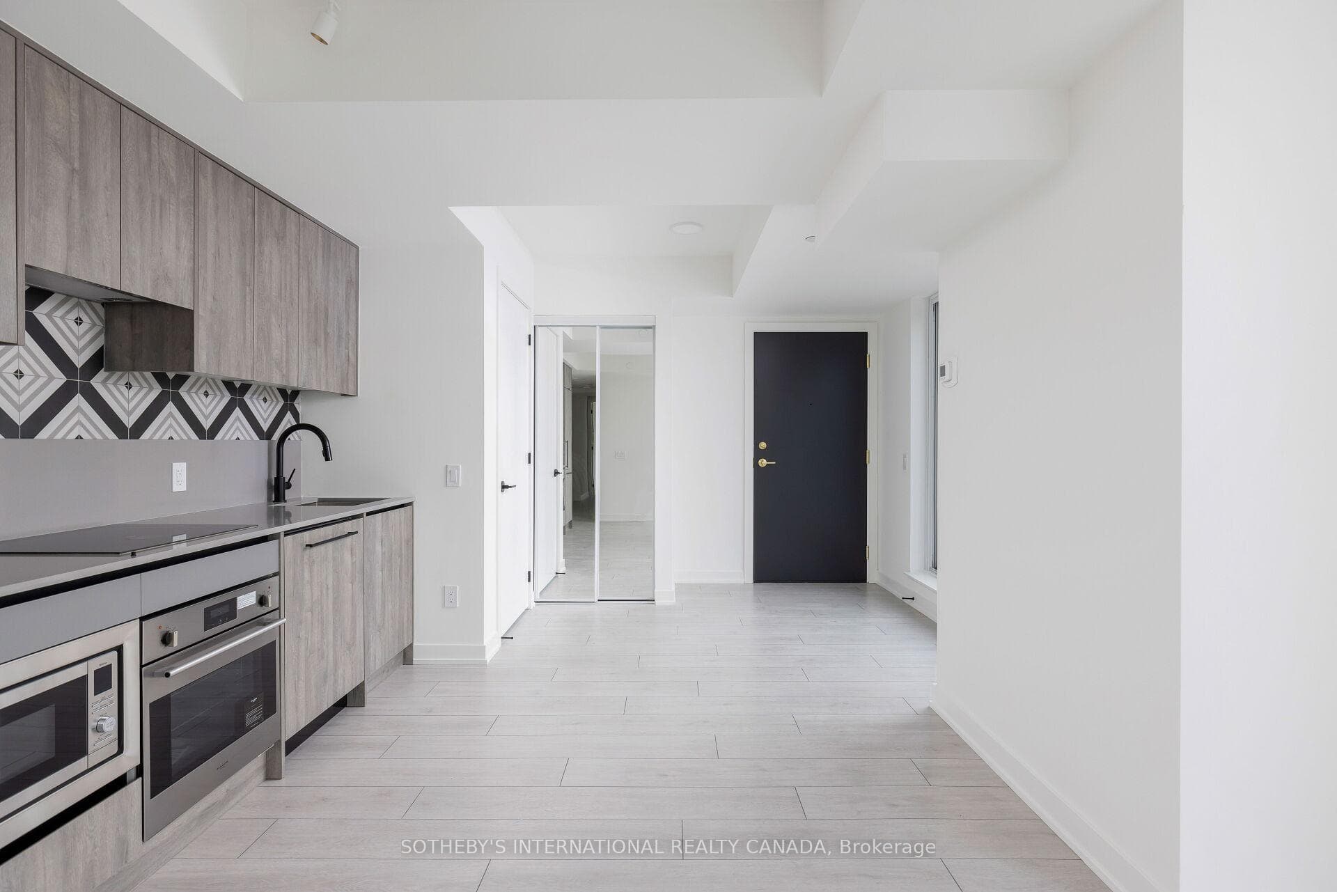 5 Lakeview Avenue Unit 708 photo 6
