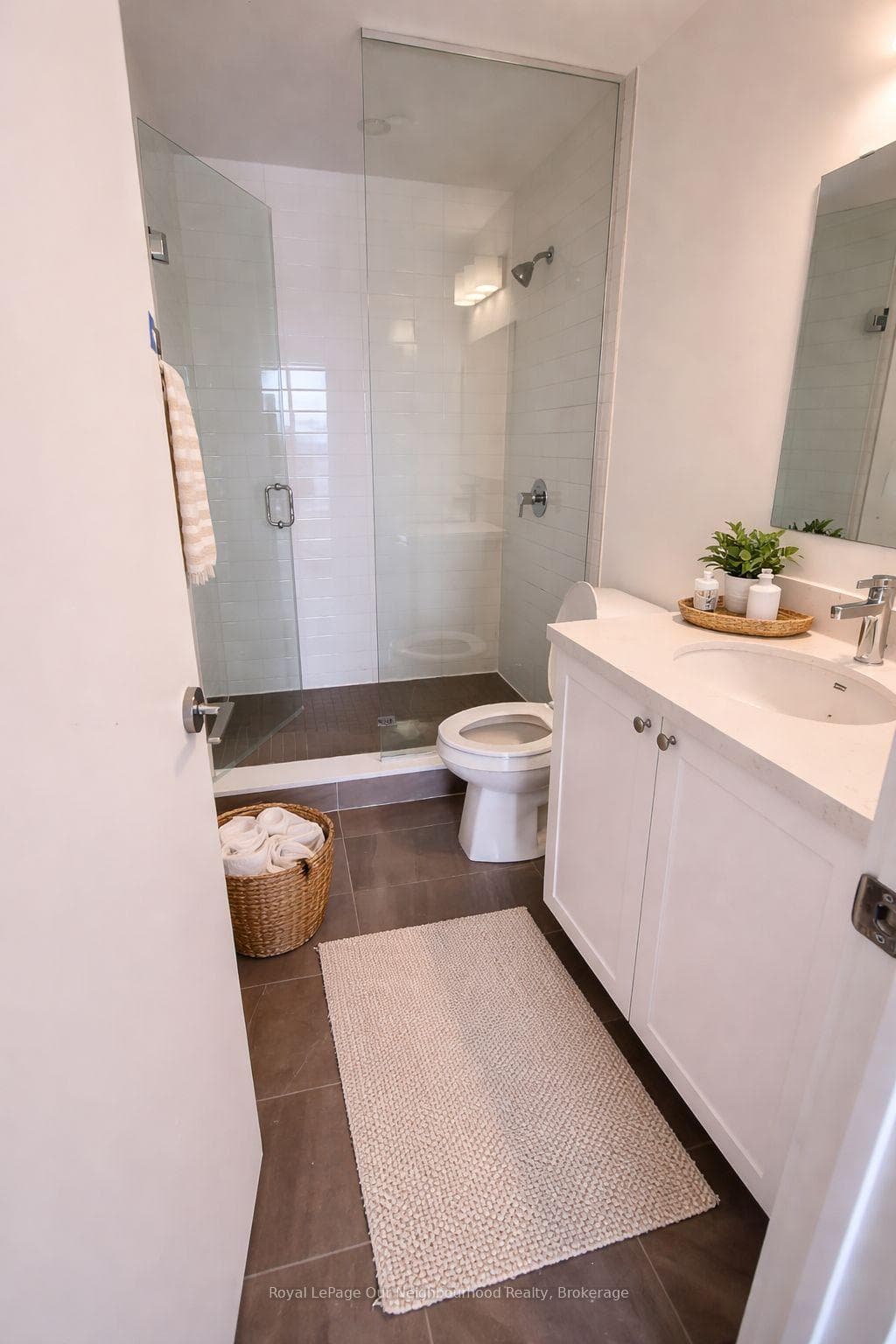 51 Clarington Boulevard Unit 604 photo 8