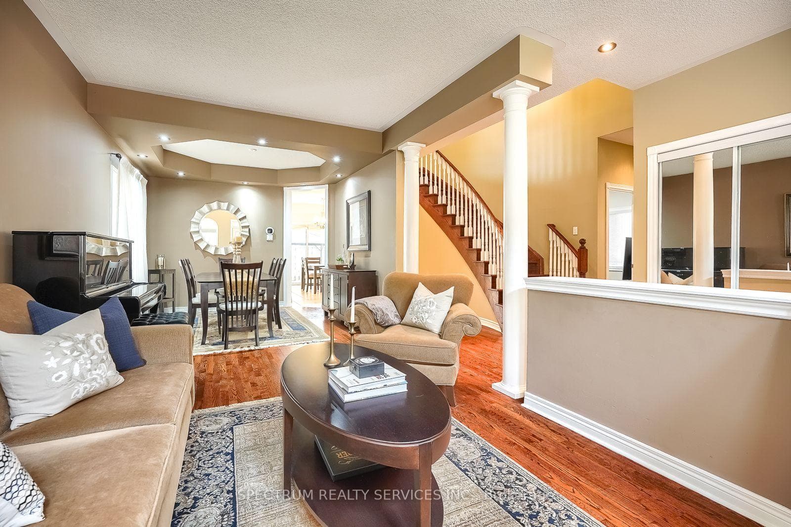 51 Monterey Road photo 9