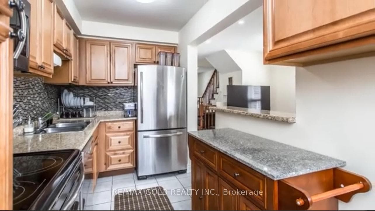 26 Twin Pines Crescent photo 6