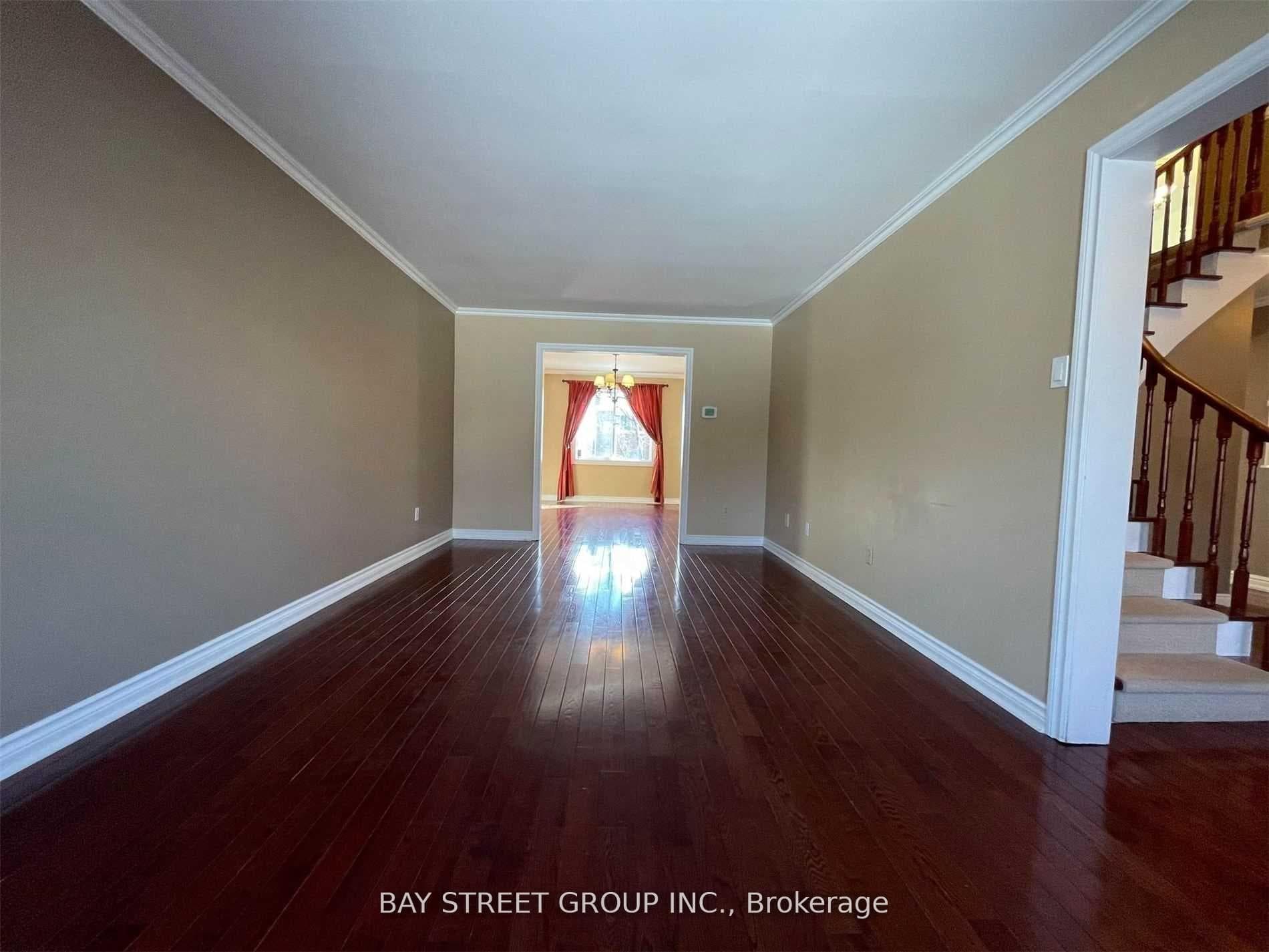 2079 Pineview Drive photo 4