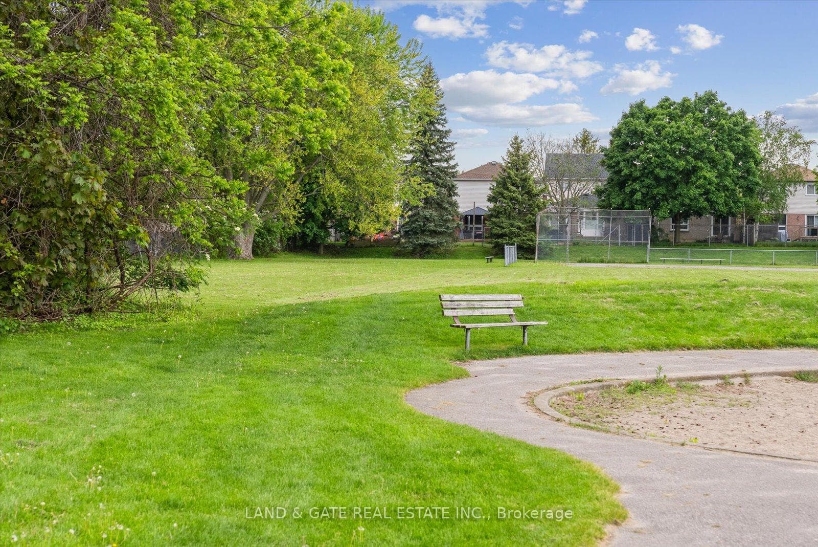74 Lambs Lane photo 38