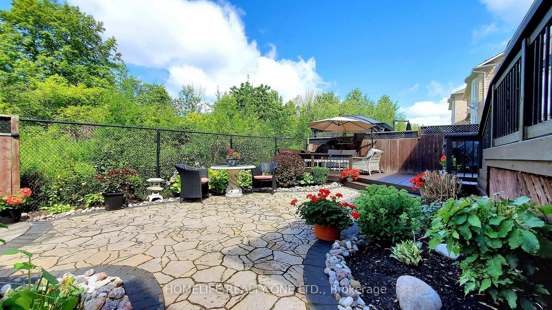 41 Carberry Crescent photo 30