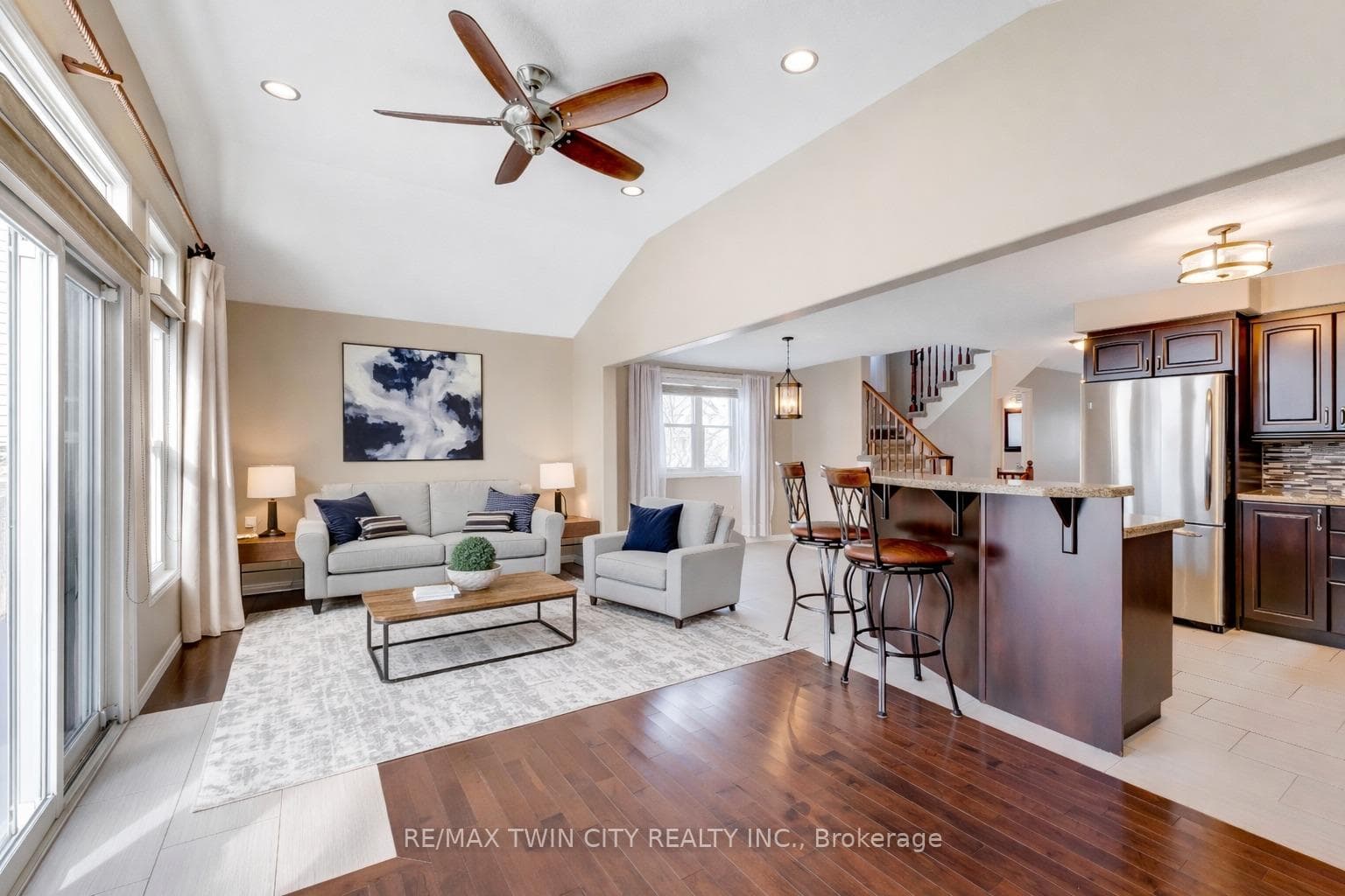 505 Snowdrop Court photo 4
