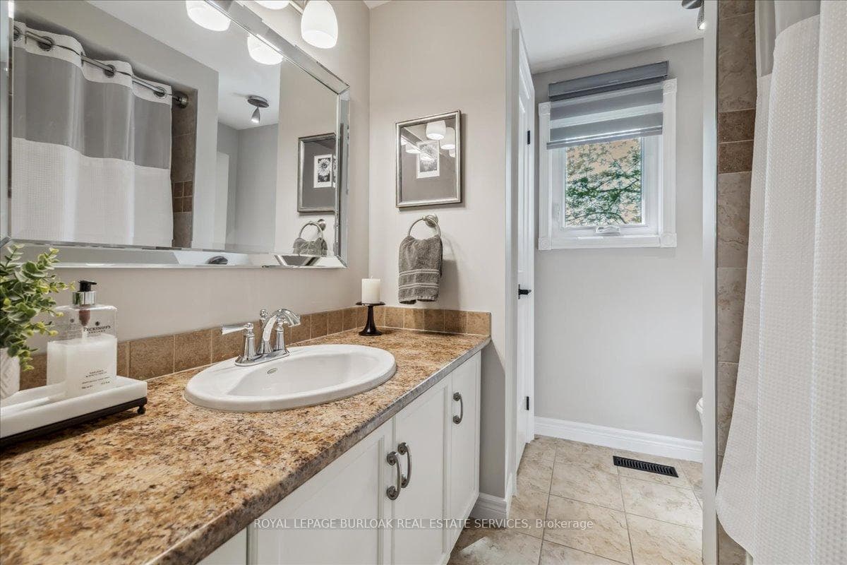 1212 Hammond Street photo 25