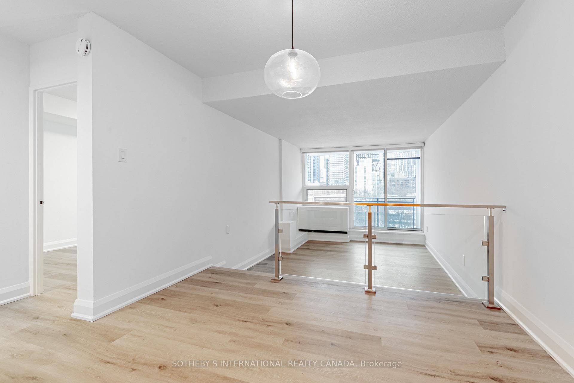 191 Sherbourne Street Unit 1415 photo 5