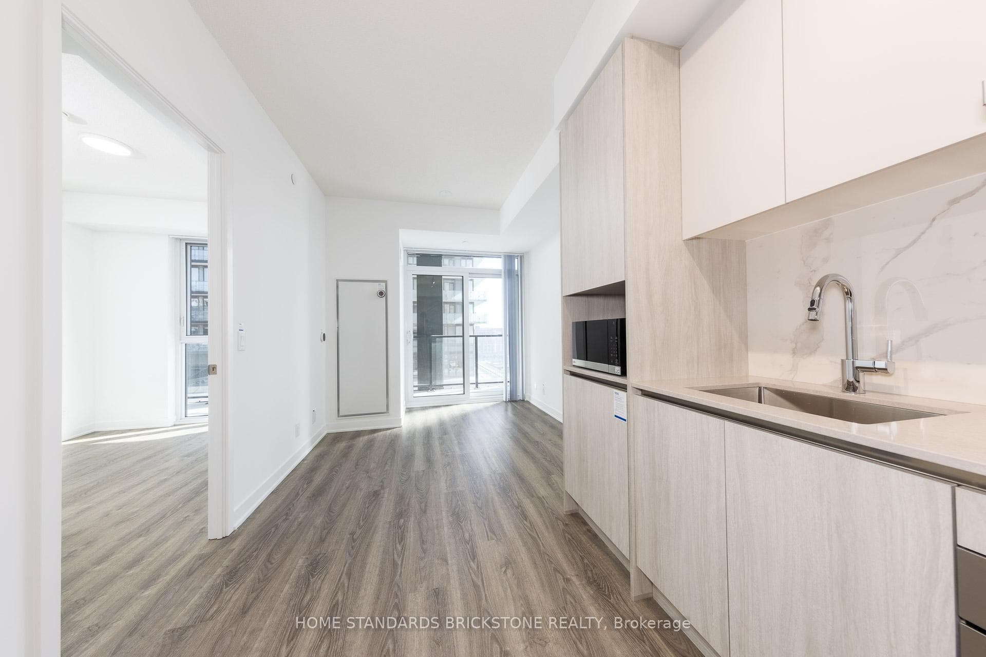 180 Front Street Unit 1609 photo 12
