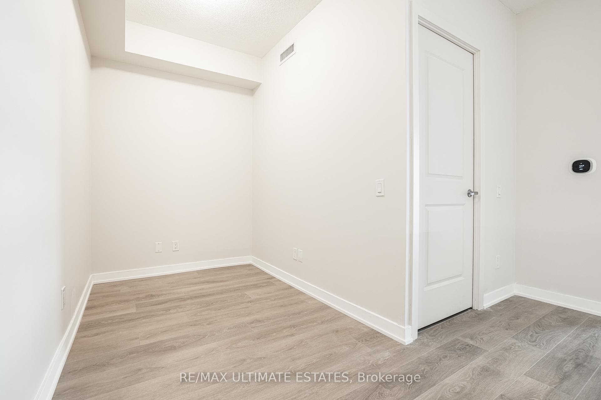 4955 Yonge Street Unit 1109 photo 21