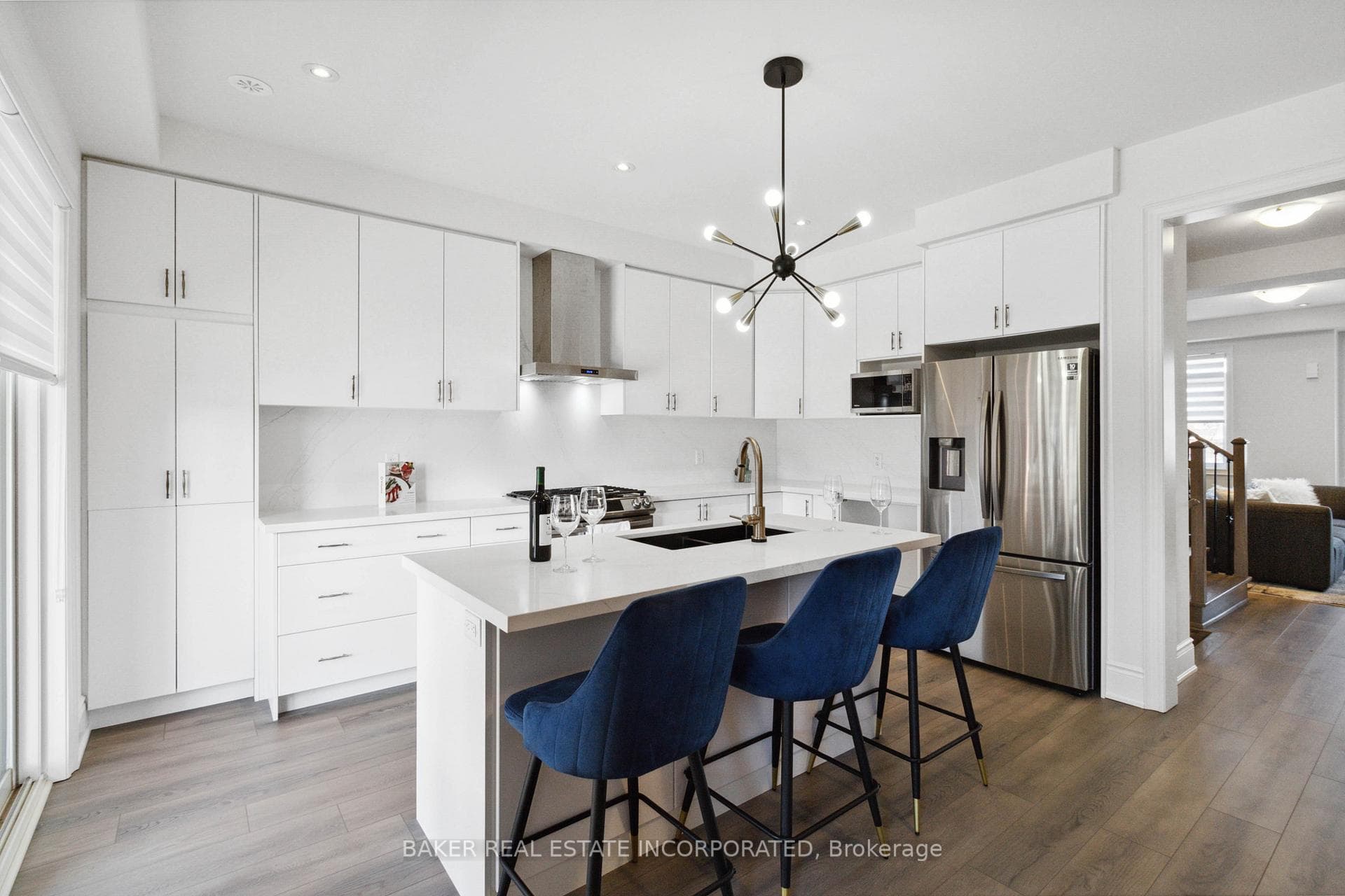 455 Dundas Street photo 4