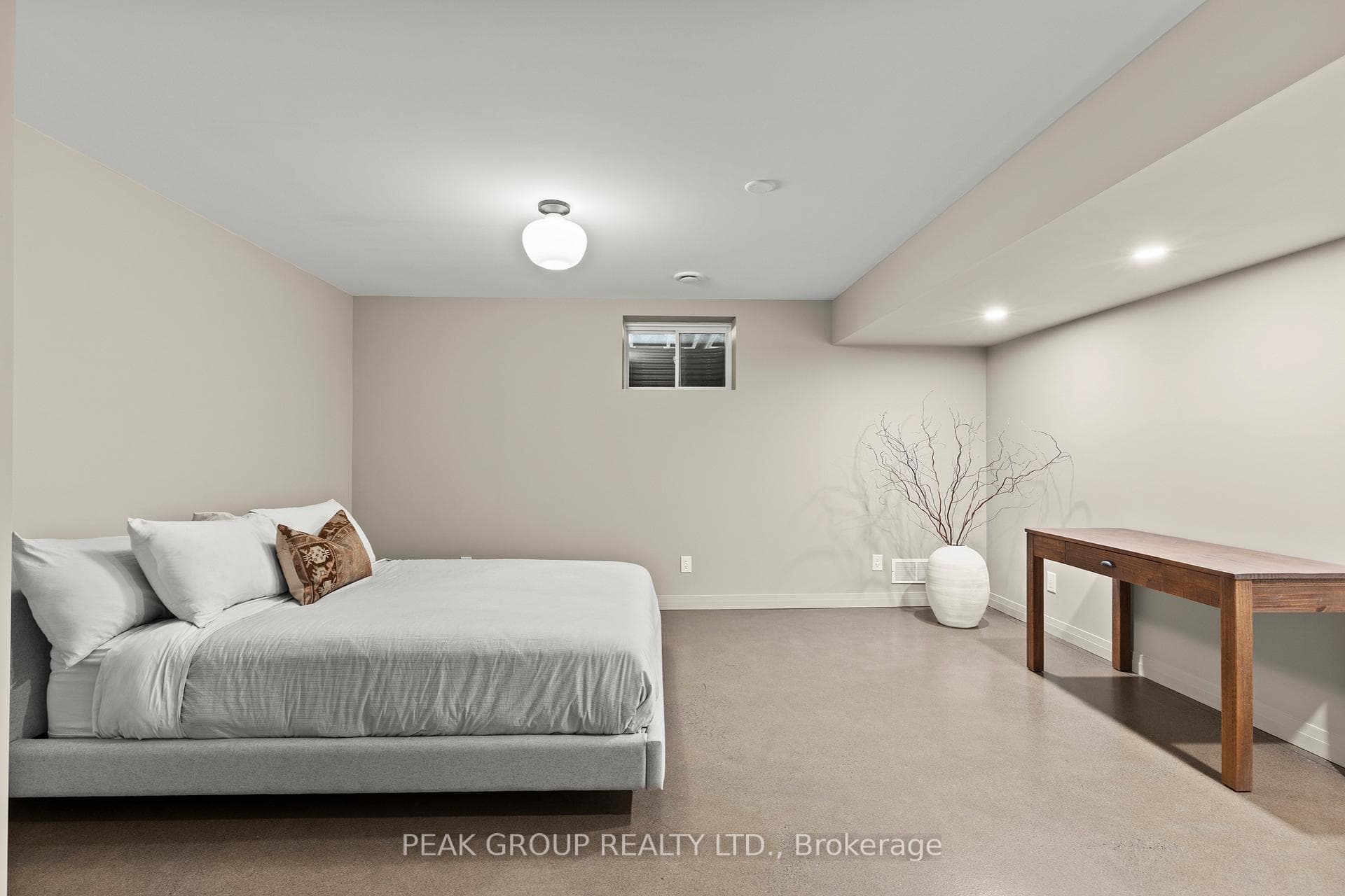8974 Willoughby Drive Unit 8 photo 36