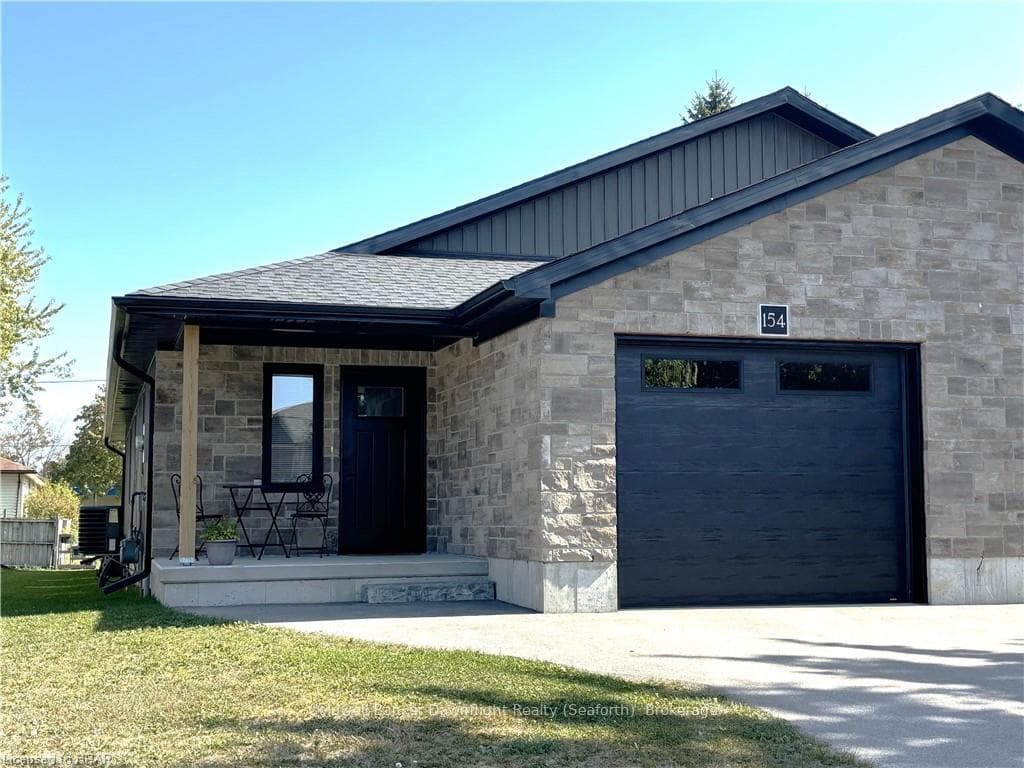 154 SILLS Street photo 1