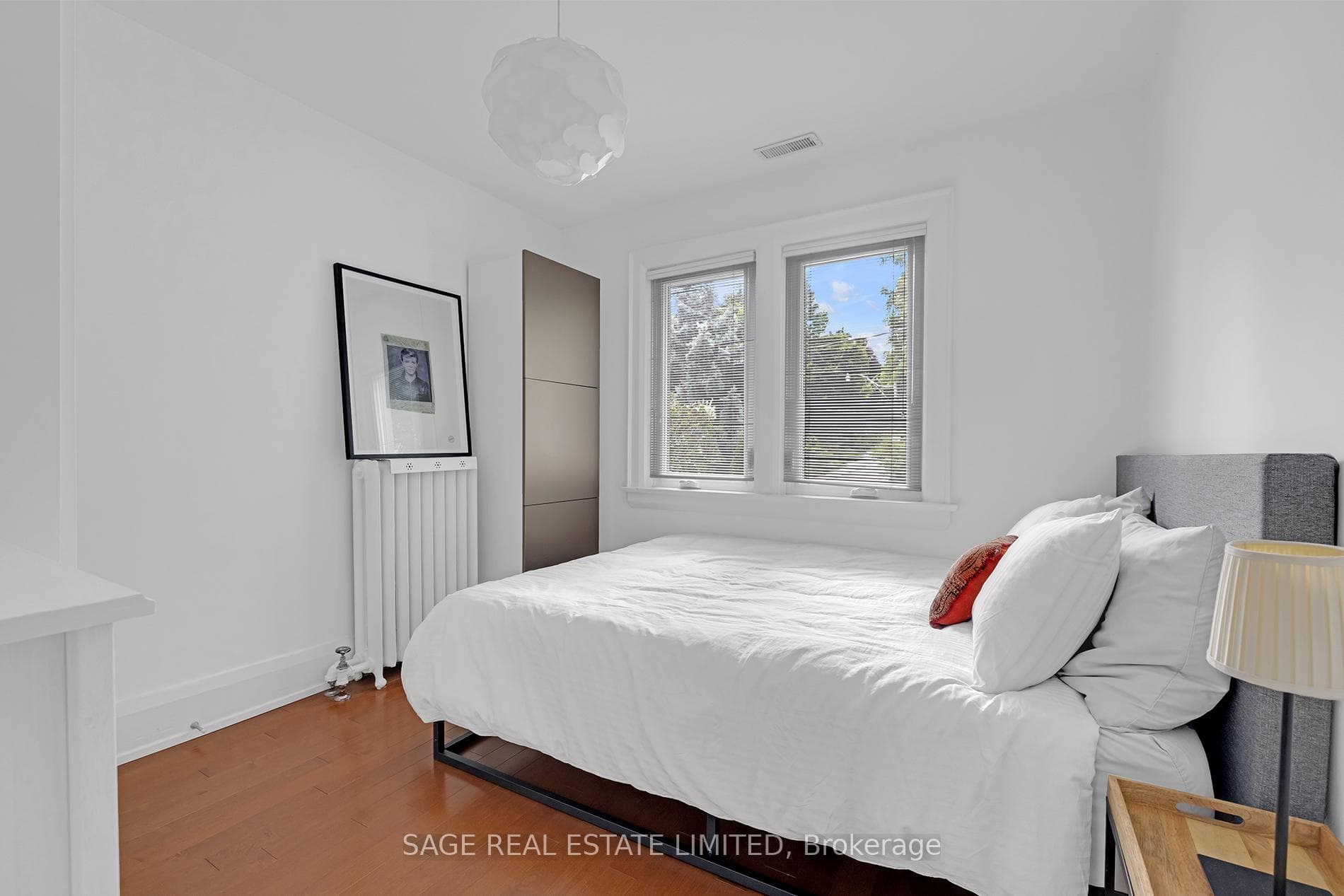 137 Alberta Avenue photo 12