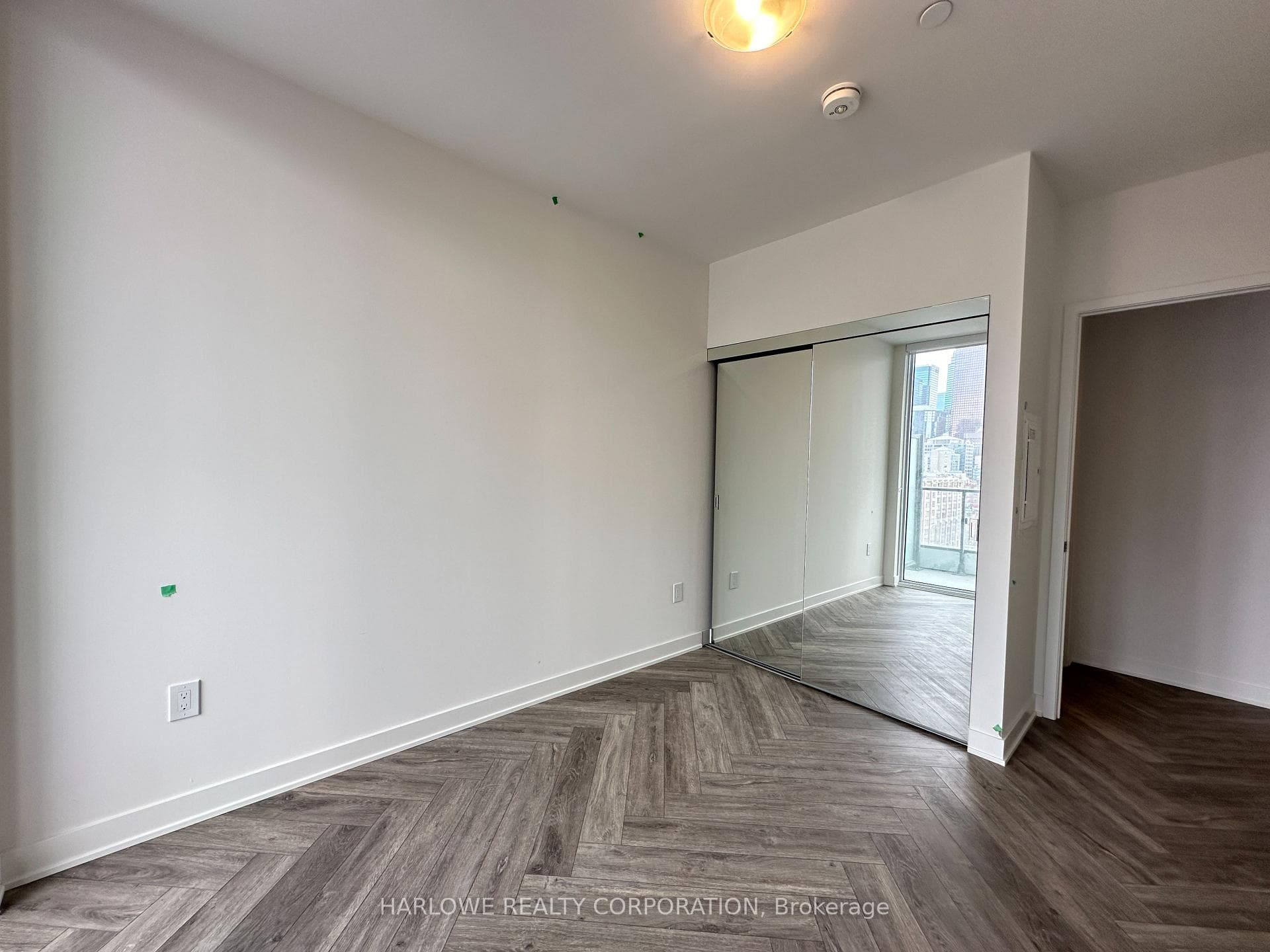 135 Lower Sherbourne Street Unit 1065 W photo 6