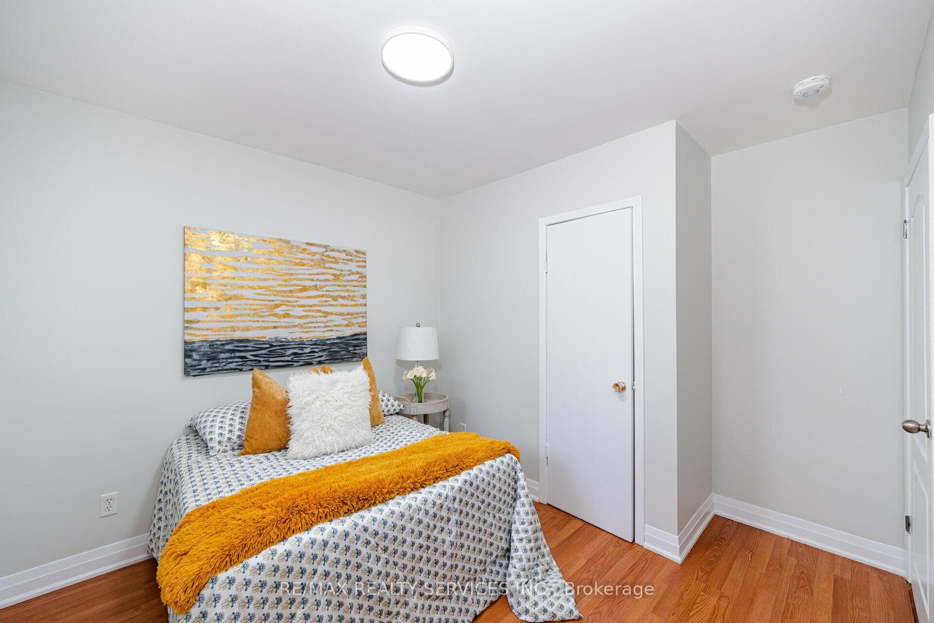 13 Chatsworth Drive photo 17
