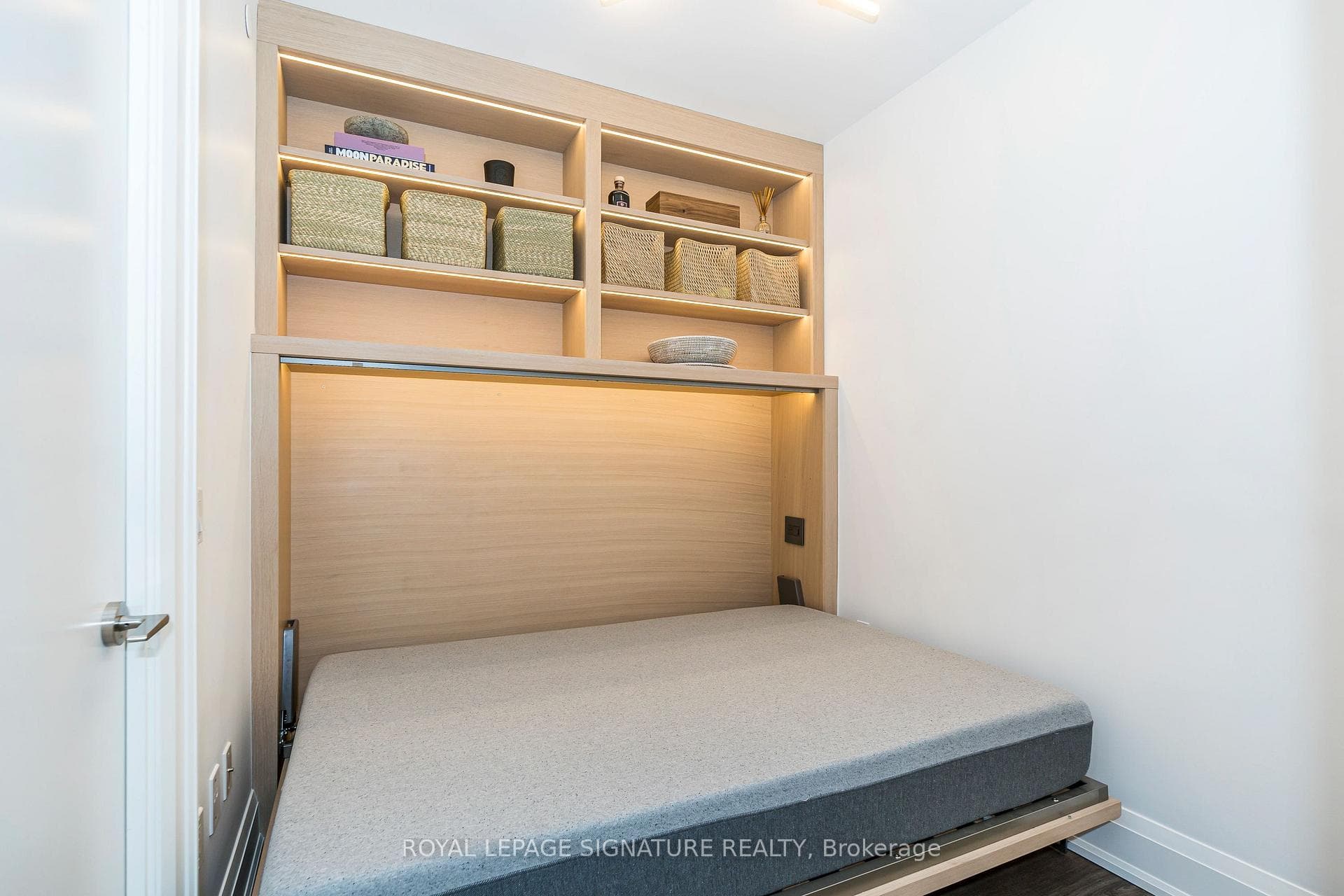 1 Yorkville Avenue Unit 2601 photo 17