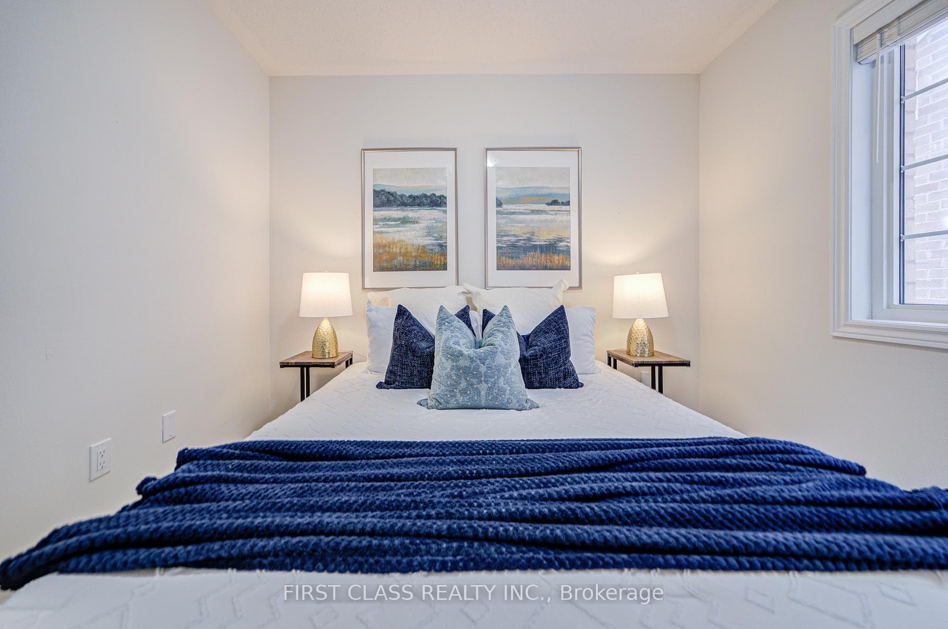 9 Gordon Landon Drive photo 30