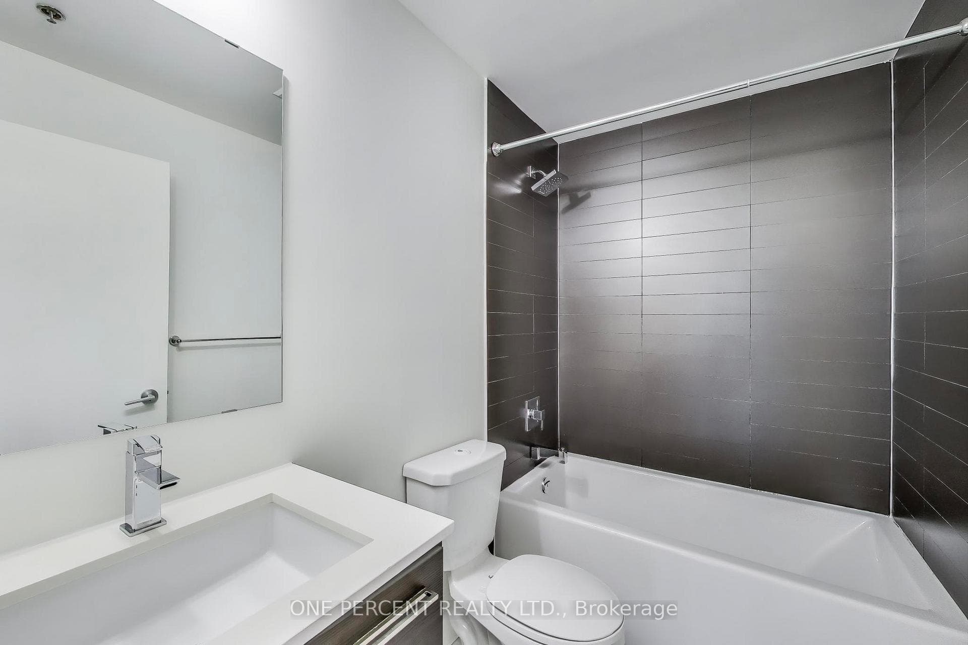 90 Trinity Street Unit 601 photo 12