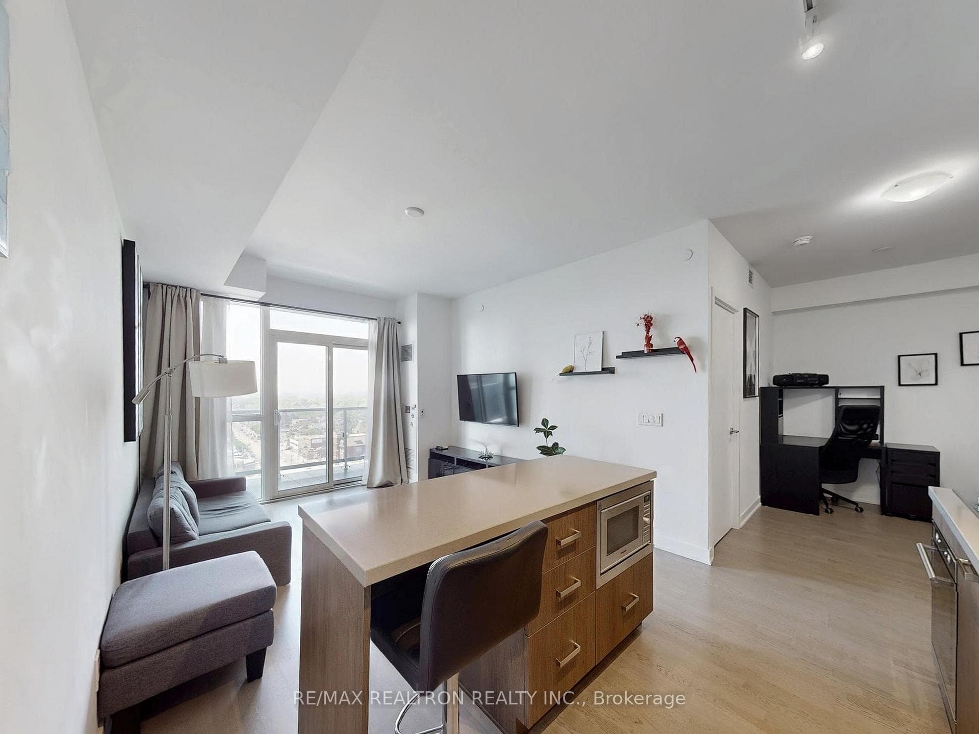 501 St. Clair Avenue Unit 1208 photo 11