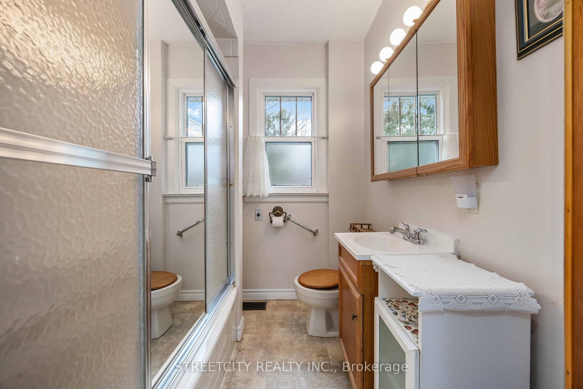 318 Cobden Street photo 10