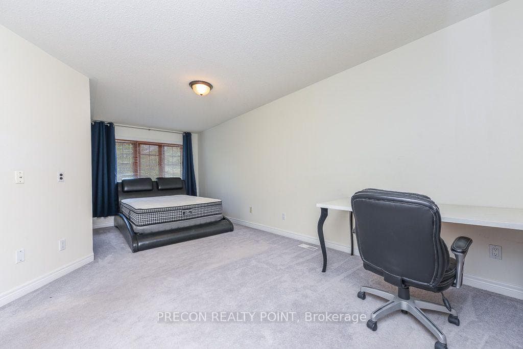 100 Beddoe Drive Unit 4 photo 16