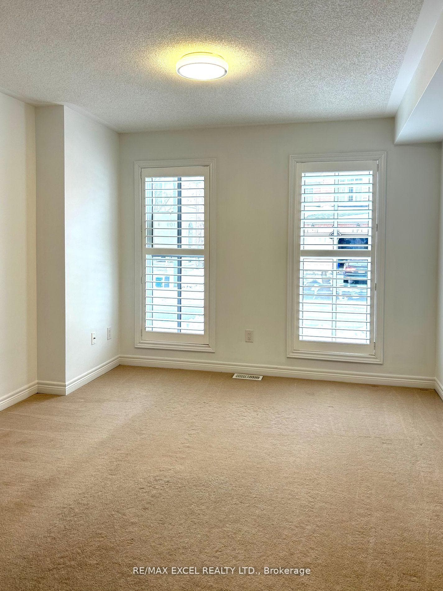 17 Earnshaw Drive photo 9