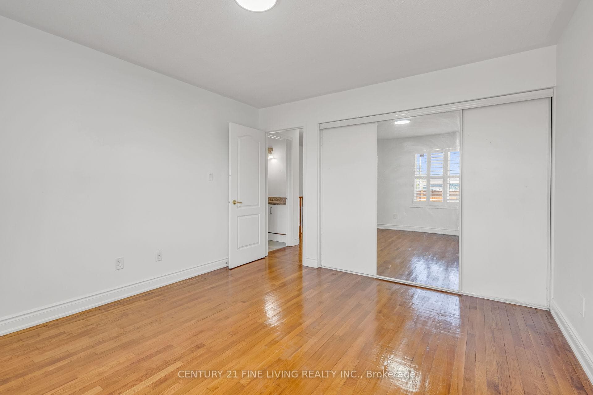 66 Secord Crescent photo 19