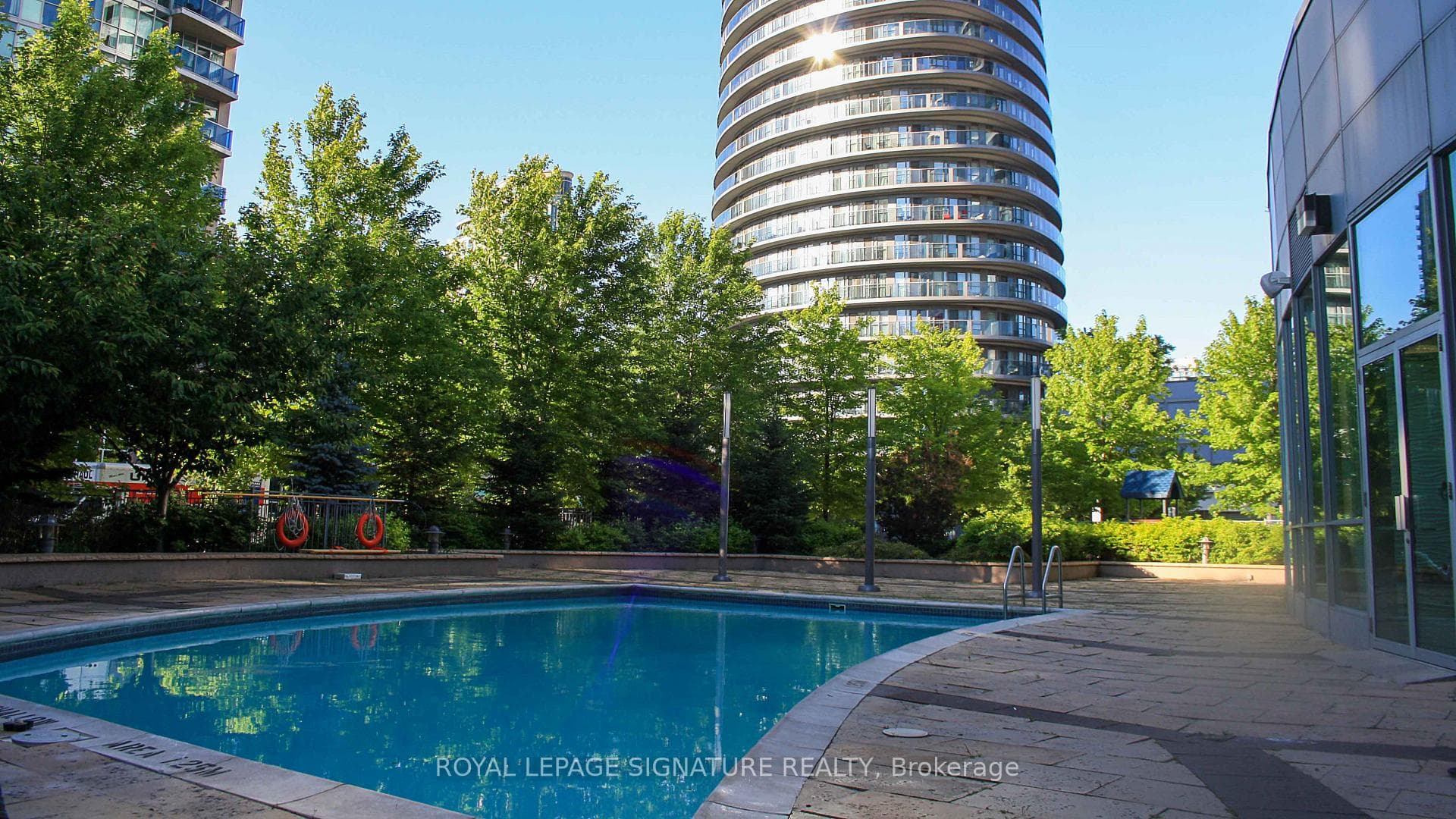 90 Absolute Avenue Unit 1701 photo 34