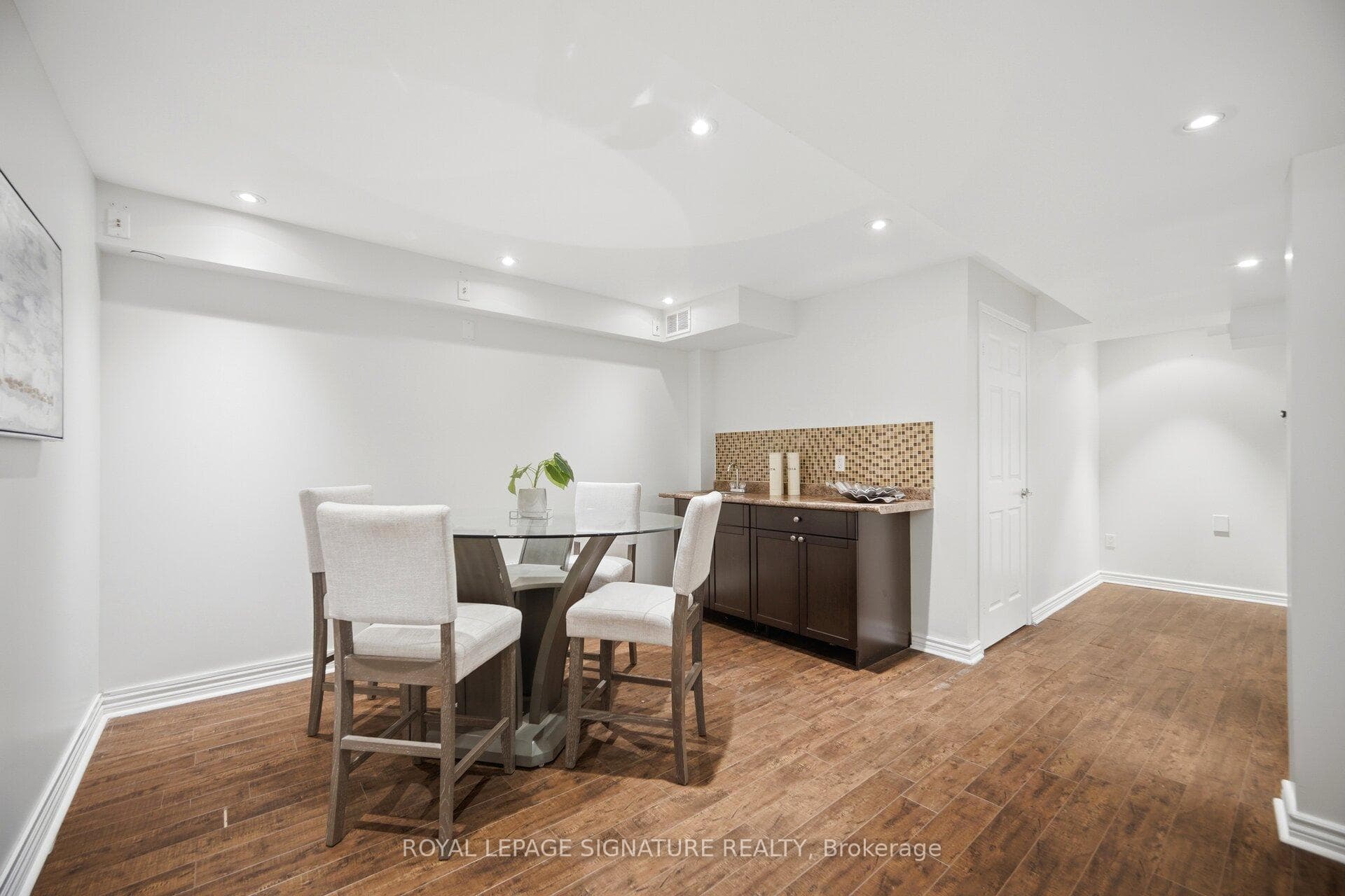 901 Knotty Pine Grove photo 37