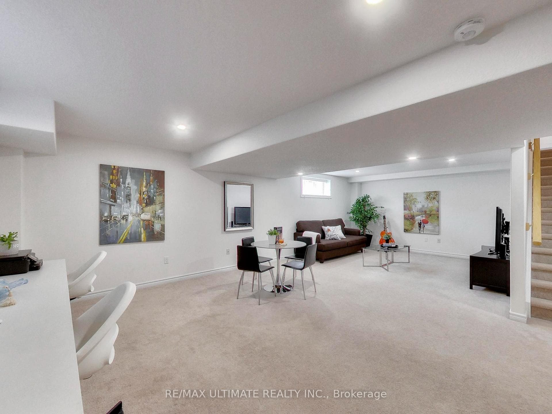 152 Gray Avenue photo 29