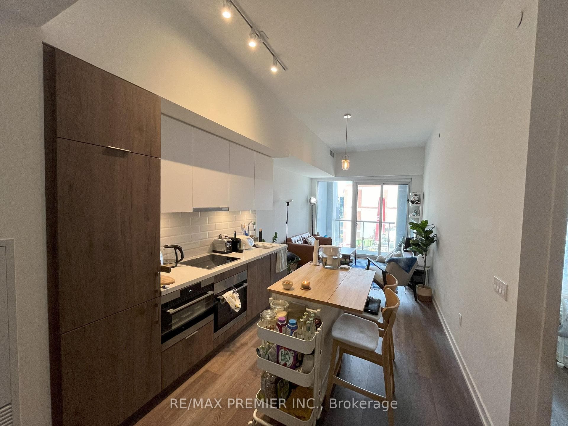 158 Front Street Unit 716 photo 6
