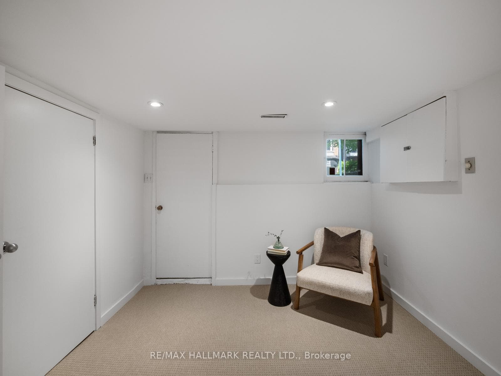 275 Withrow Avenue photo 34