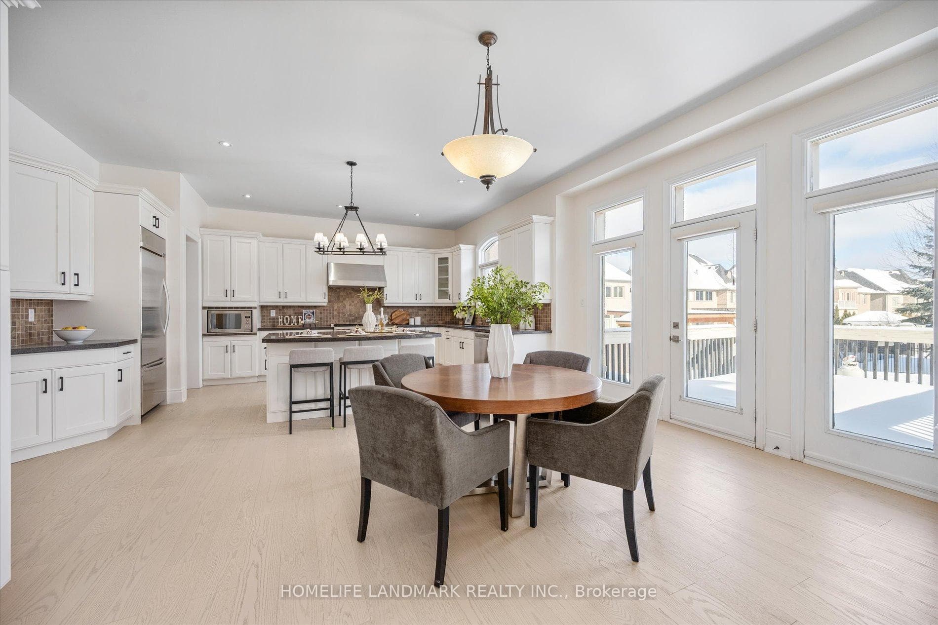 45 Carisbrooke Circle photo 11