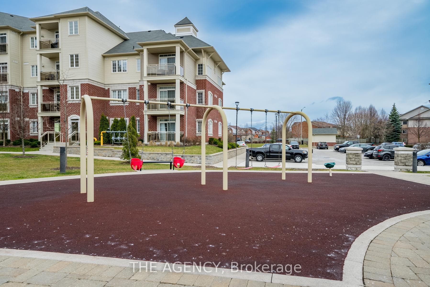 84 Aspen Springs Drive Unit 104 photo 4