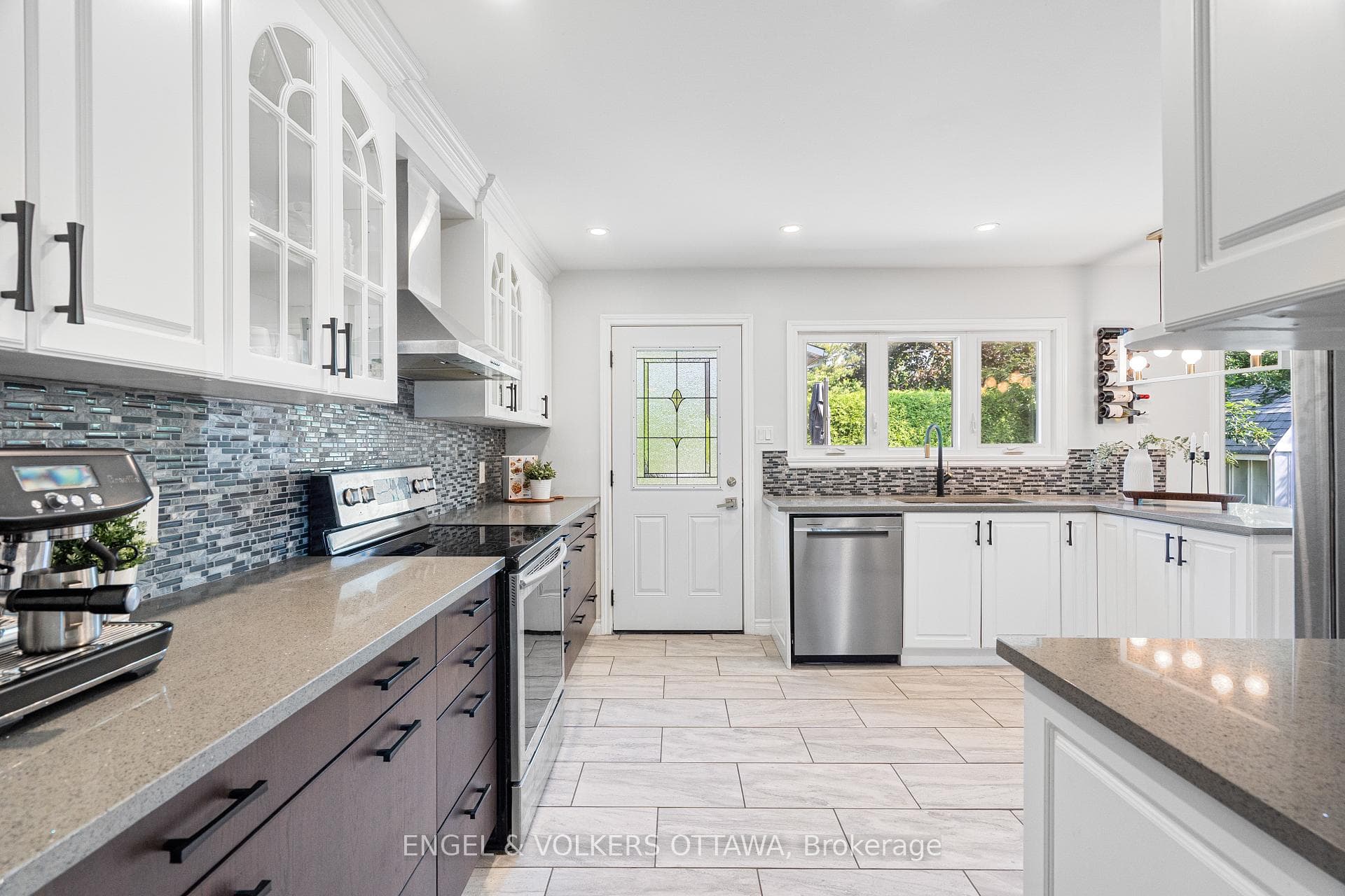 1941 Conrad Avenue photo 12