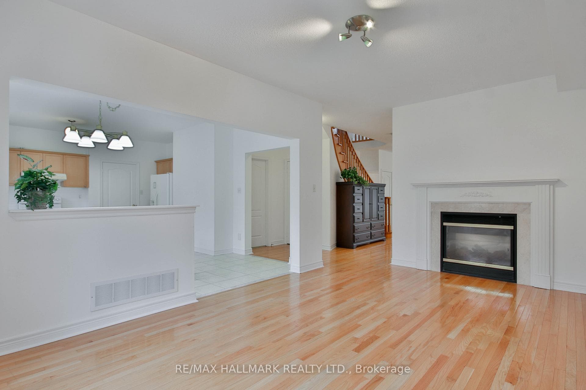 15 Briarglen Road photo 13