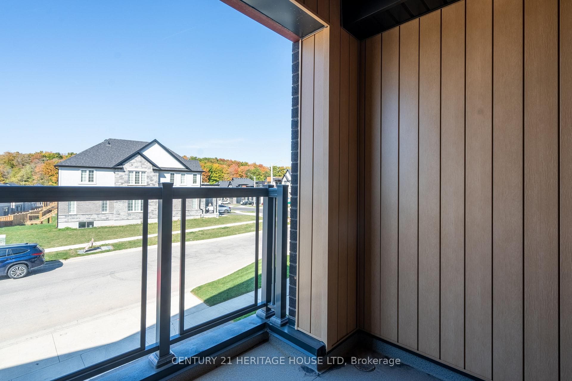 682 Benninger Drive photo 20