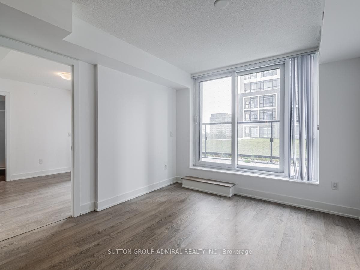 7 Mabelle Avenue Unit 301 photo 8