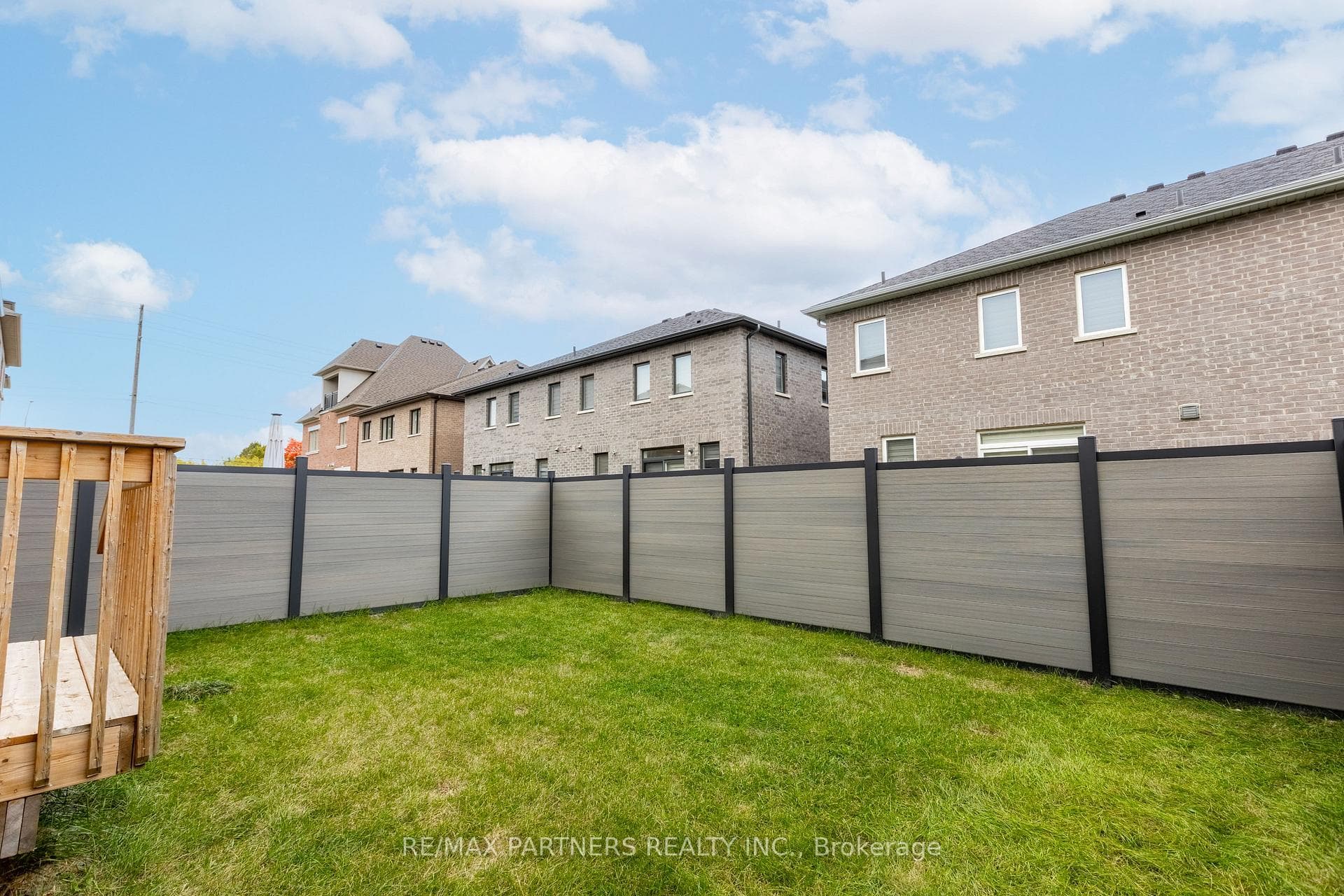 54 Crofting Crescent photo 24