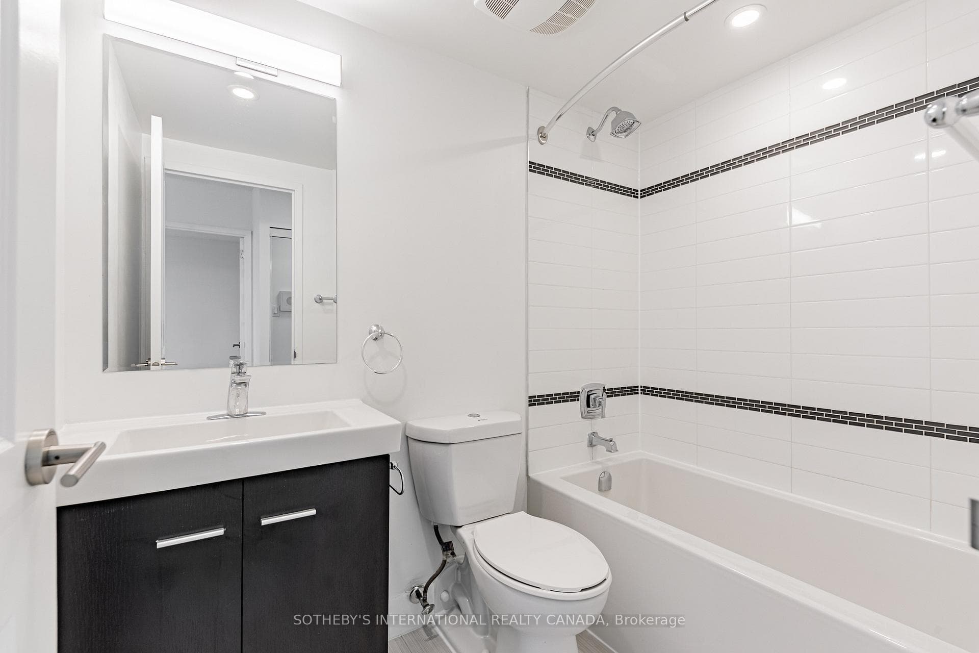 201 Sherbourne Street Unit N2108 photo 8