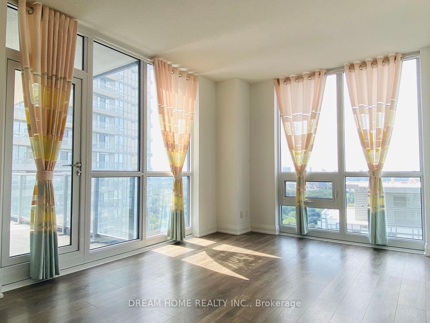 56 Forest Manor Road Unit 1604 photo 19