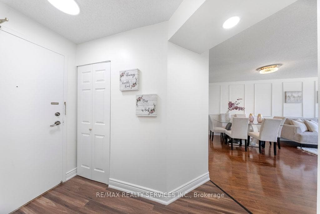 4470 Tucana Court Unit 307 photo 12