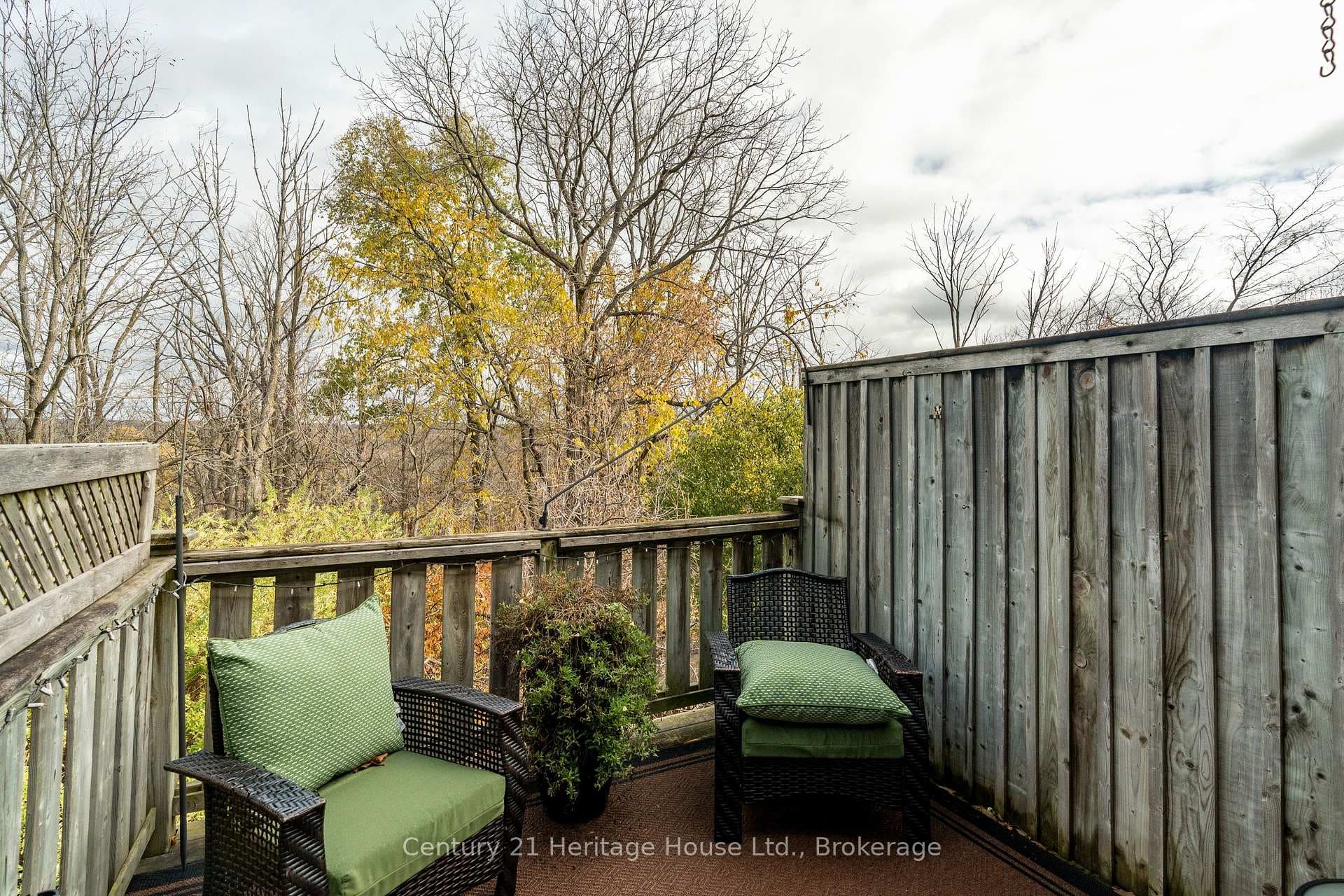 460 WOOLWICH Street Unit 6 photo 15