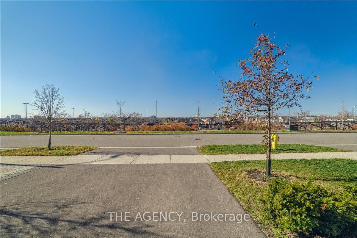 84 Salterton Circle photo 5