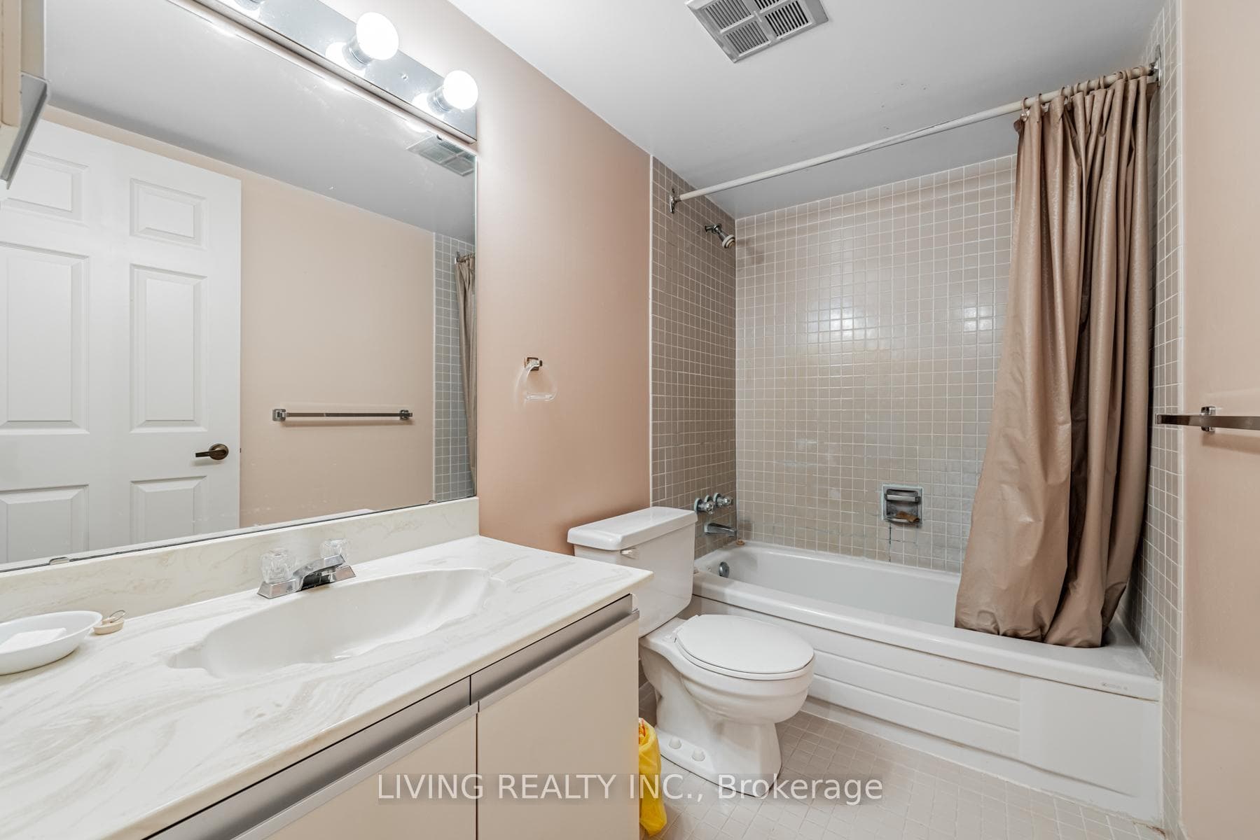 45 Carlton Street Unit 1405 photo 21