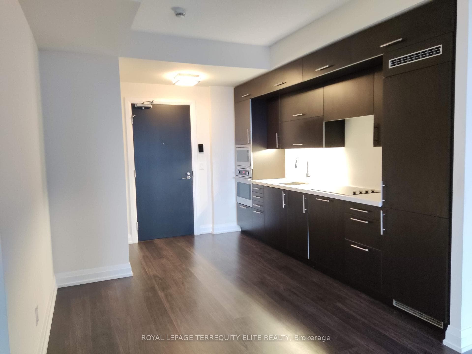 2 Anndale Drive Unit 307 photo 3