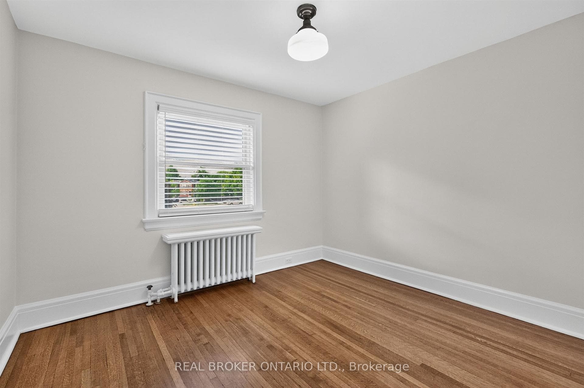 14 Mortimer Avenue photo 23