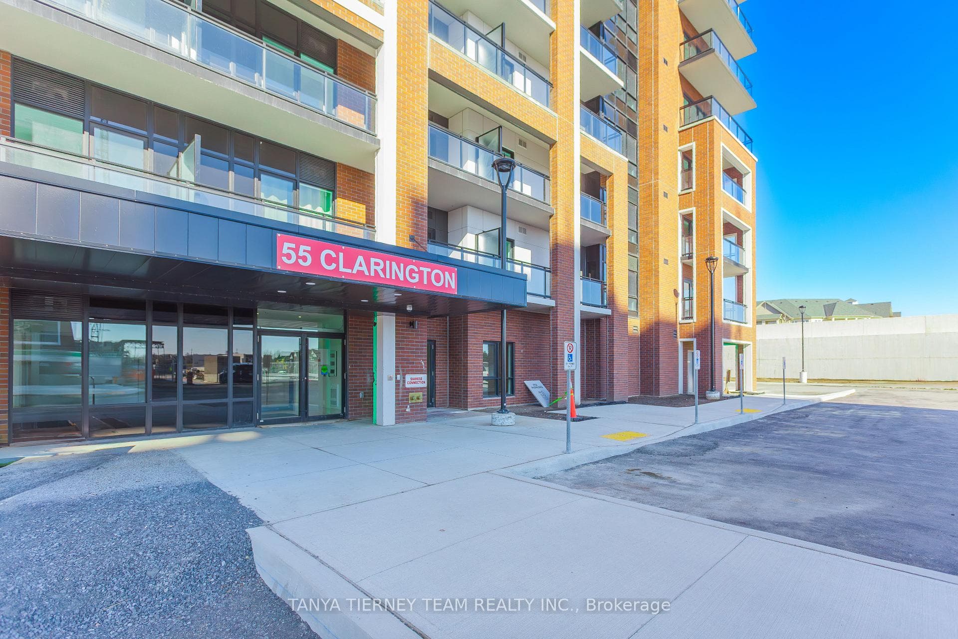 55 Clarington Boulevard Unit 608 photo 4