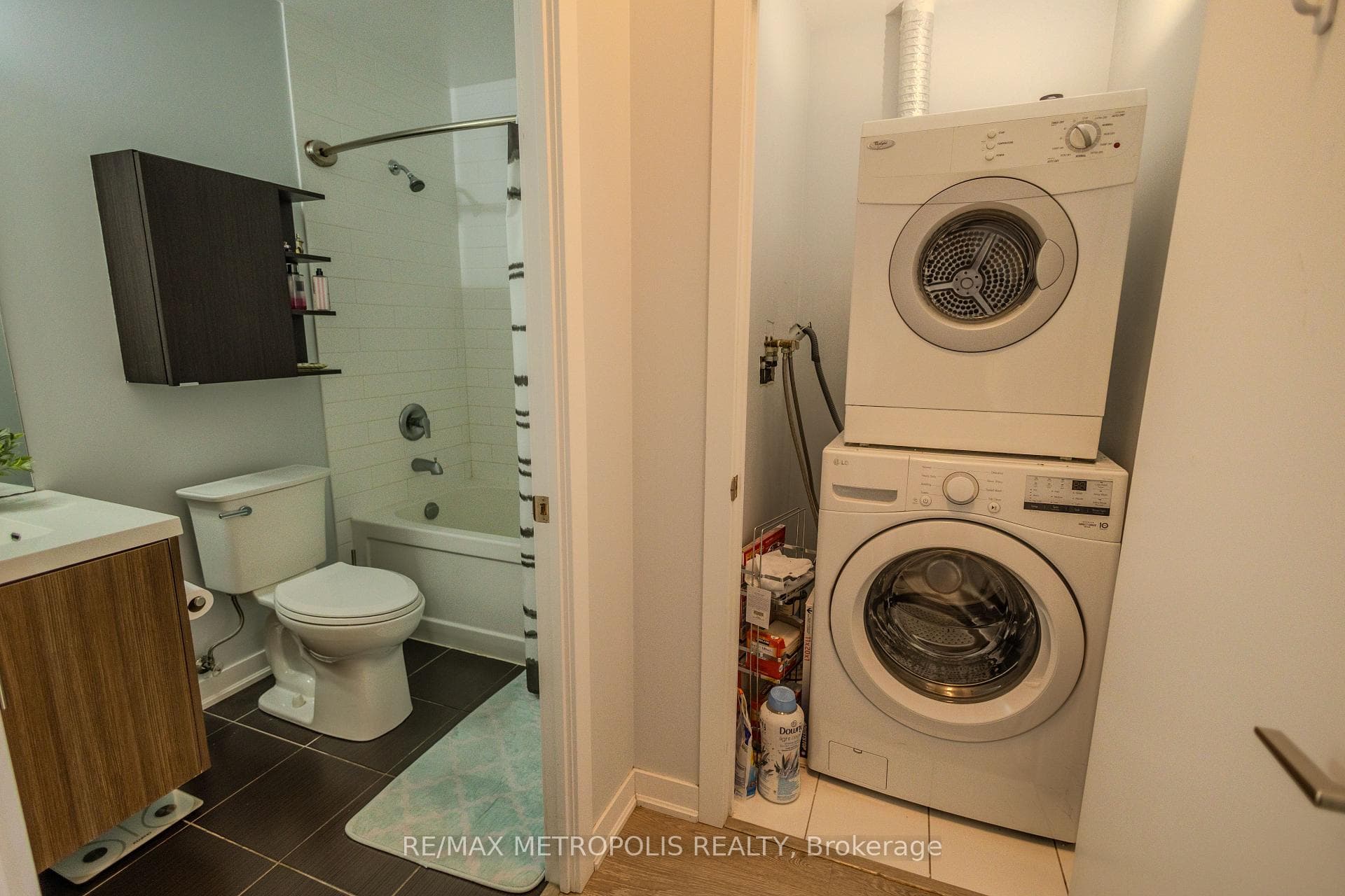 85 Duke Street Unit 110 photo 21