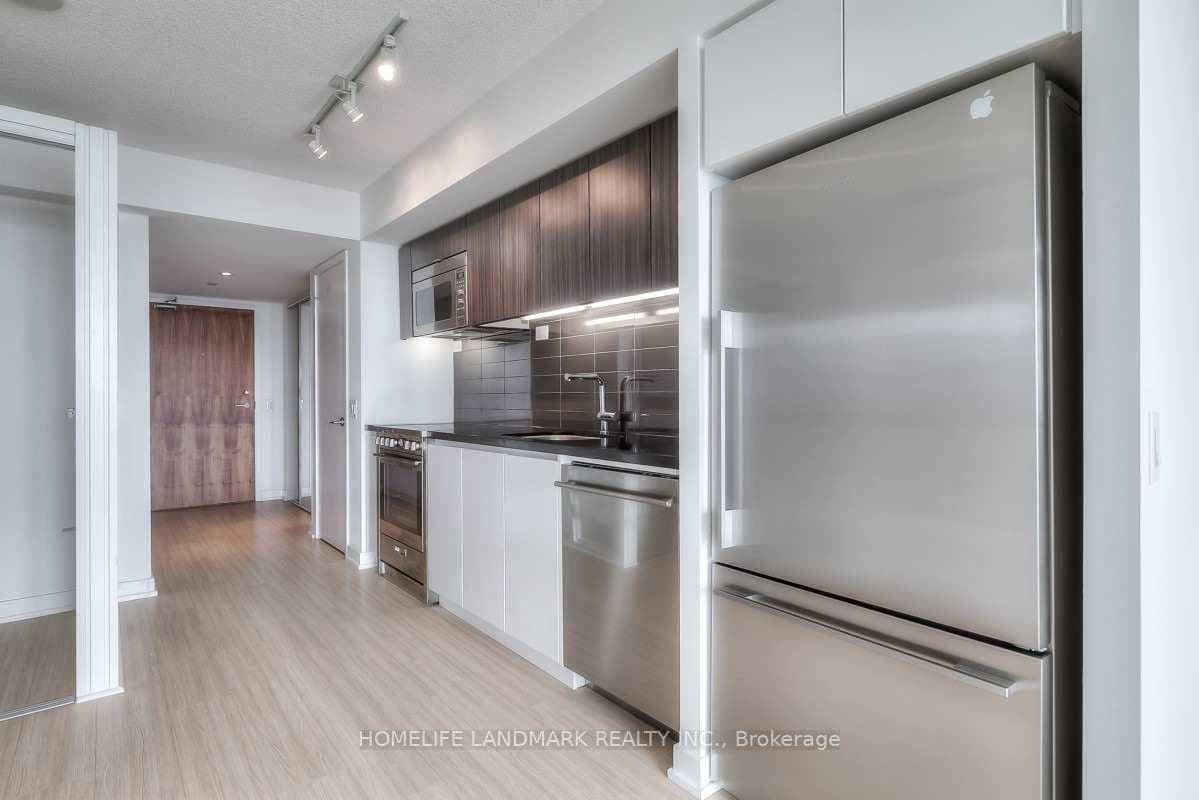 85 Queens Wharf Road Unit 3903 photo 4